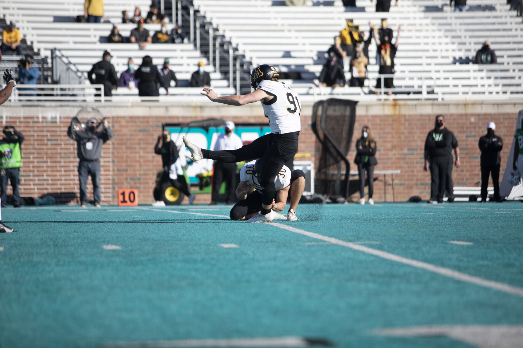 StatonChandler_122120.jpg